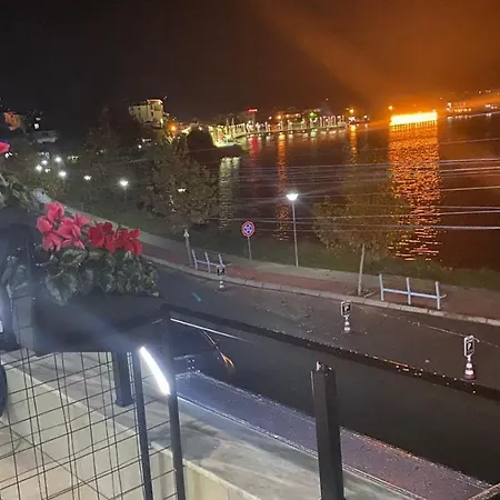 酒店 Bujtina Xhabakja