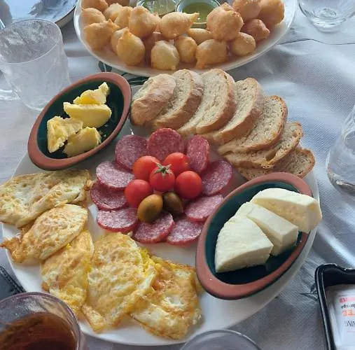 ホテル Bujtina Xhabakja *